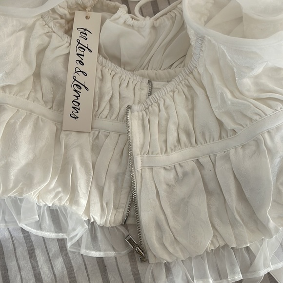 NWT for love and lemons Gabrielle Top puffy sleeves lingerie-inspired boho - Picture 10 of 10